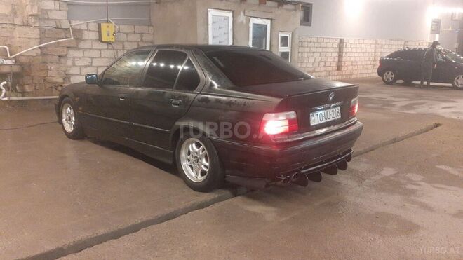 BMW 318 1994, 123,456 km - 1.8 l - Bakı