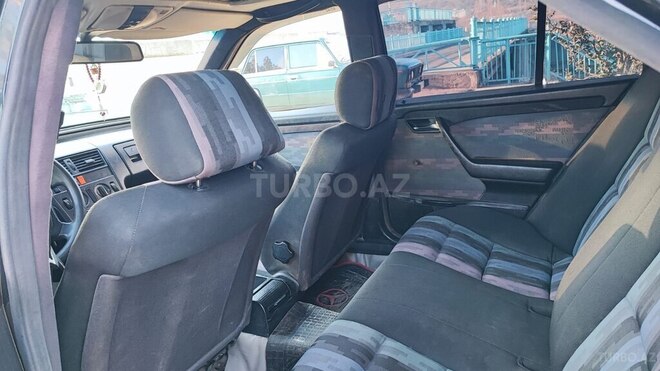 Mercedes C 230 1993, 330,000 km - 2.3 l - Quba