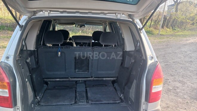 Opel Zafira 2001, 600,000 km - 1.8 l - Qusar
