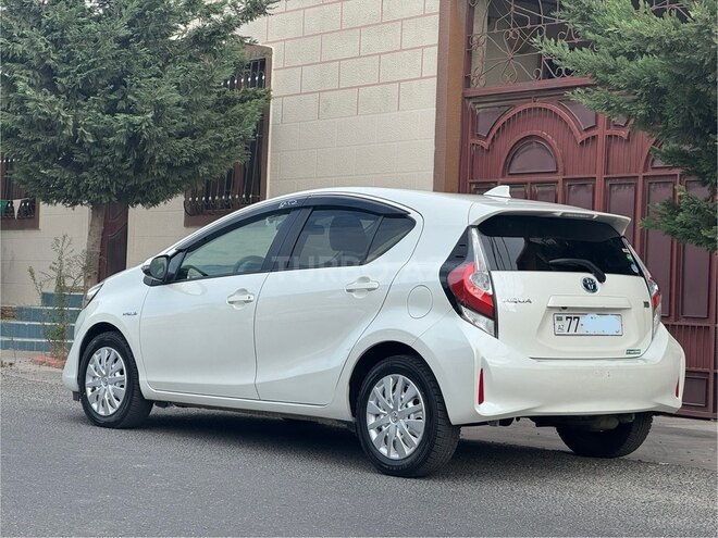 Toyota Aqua 2019, 144,000 km - 1.5 л - Bakı