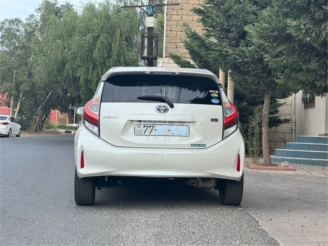 Toyota Aqua 2019, 144,000 km - 1.5 л - Bakı
