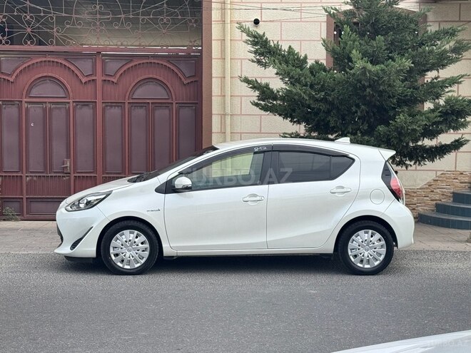 Toyota Aqua 2019, 144,000 km - 1.5 л - Bakı