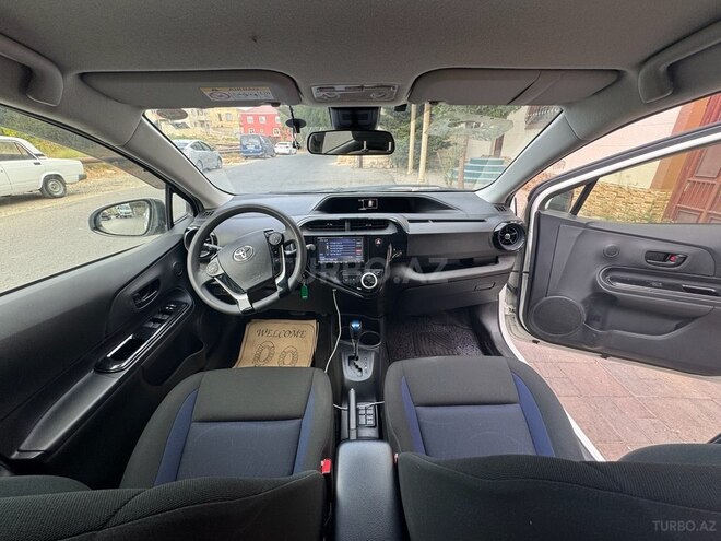 Toyota Aqua 2019, 144,000 km - 1.5 л - Bakı
