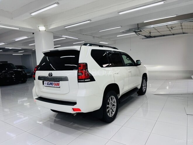 Toyota Land Cruiser Prado-31