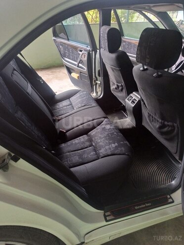 Mercedes E 240 1999, 365,000 km - 2.4 l - Tovuz