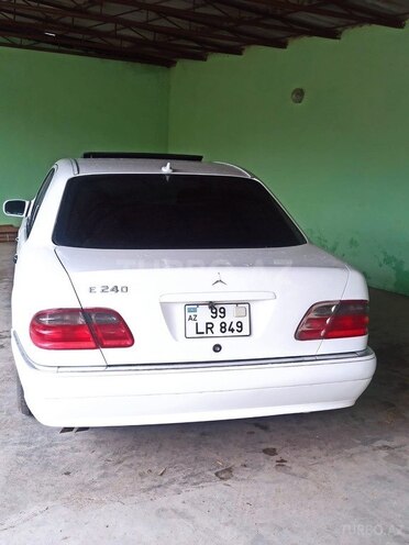 Mercedes E 240 1999, 365,000 km - 2.4 l - Tovuz