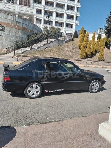 Mercedes C 230 1999, 318,000 km - 2.3 l - Tovuz