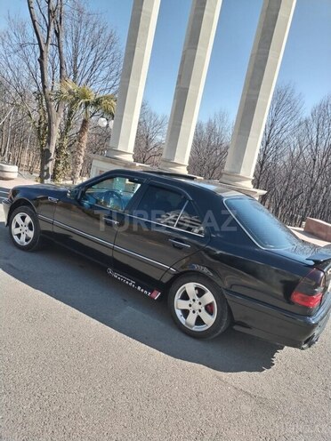 Mercedes C 230 1999, 318,000 km - 2.3 l - Tovuz