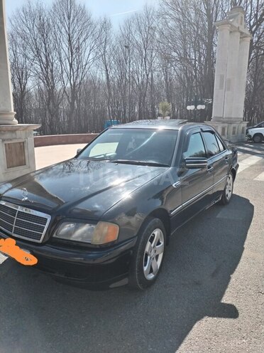 Mercedes C 230 1999, 318,000 km - 2.3 l - Tovuz
