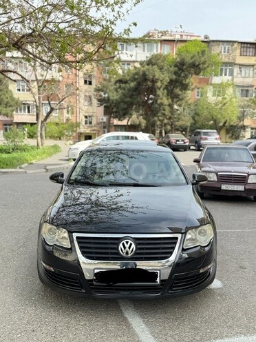 Volkswagen Passat 2005, 228,000 km - 2.0 l - Bakı