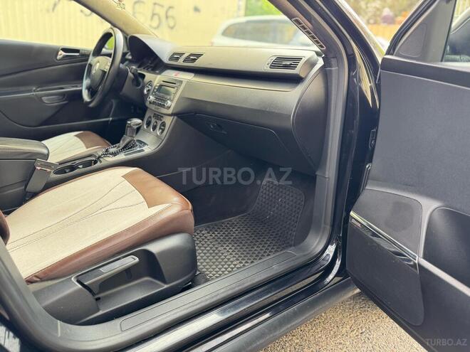 Volkswagen Passat 2005, 228,000 km - 2.0 l - Bakı