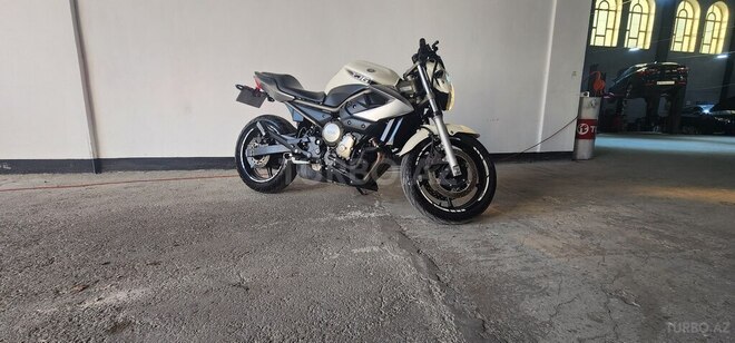 Yamaha XJ6-1