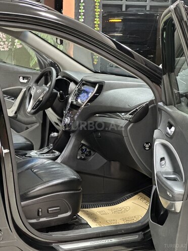 Hyundai Grand Santa Fe-15