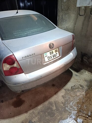 Volkswagen Passat 2001, 201,168 km - 1.8 л - Sumqayıt