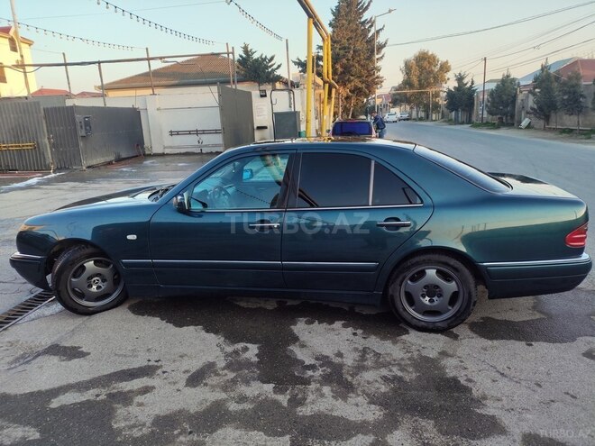 Mercedes E 240 1999, 345,200 km - 2.6 l - Bakı