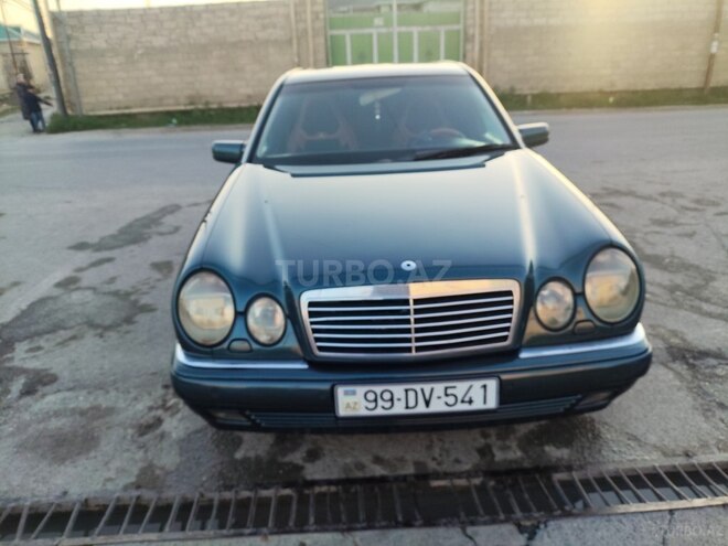 Mercedes E 240 1999, 345,200 km - 2.6 l - Bakı