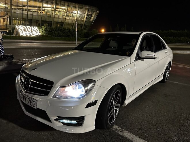 Mercedes C 250 2014, 183,000 km - 1.8 л - Bakı
