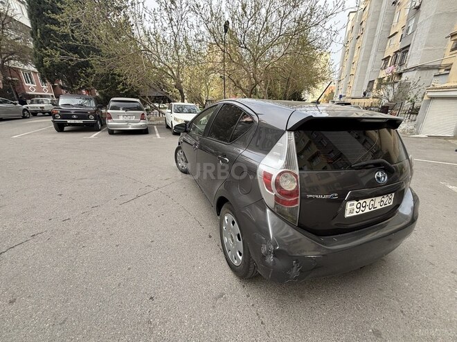 Toyota Prius C 2012, 286,463 km - 1.5 l - Bakı