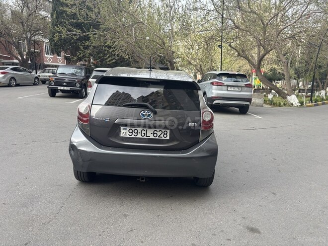 Toyota Prius C 2012, 286,463 km - 1.5 l - Bakı