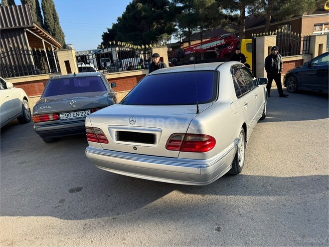 Mercedes E 220 d 1999, 333,000 km - 2.2 l - Bakı