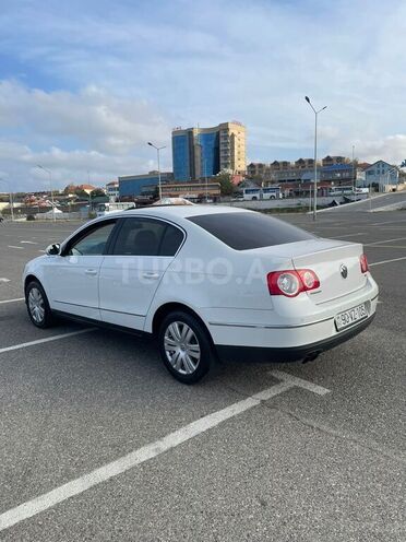 Volkswagen Passat 2009, 384,000 km - 1.8 л - Bakı