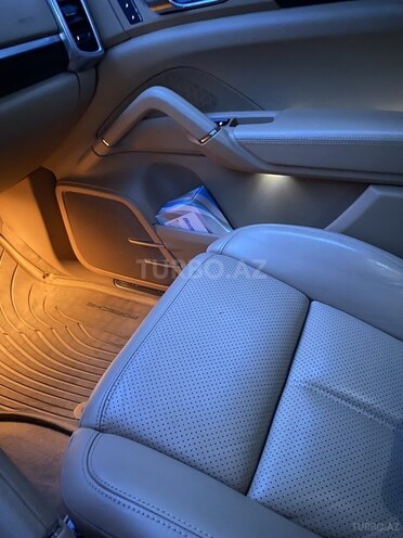 Porsche Cayenne 2014, 105,000 km - 3.6 l - Bakı