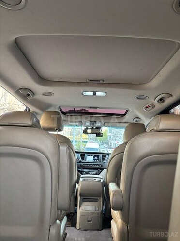 Kia Carnival 2016, 160,000 km - 2.2 л - Bakı