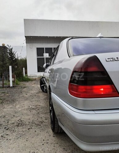 Mercedes C 200 1999, 198,000 km - 2.0 л - Saatlı