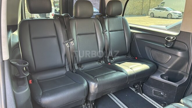 Mercedes  2017, 255,000 km - 2.0 l - Bakı