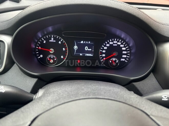 Kia Sorento-11