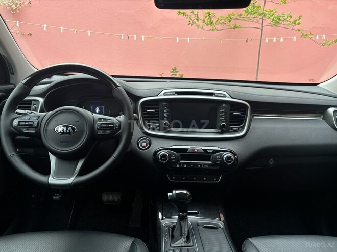 Kia Sorento-8