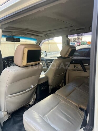 Mitsubishi Pajero 2011, 328,000 km - 3.8 л - Bakı