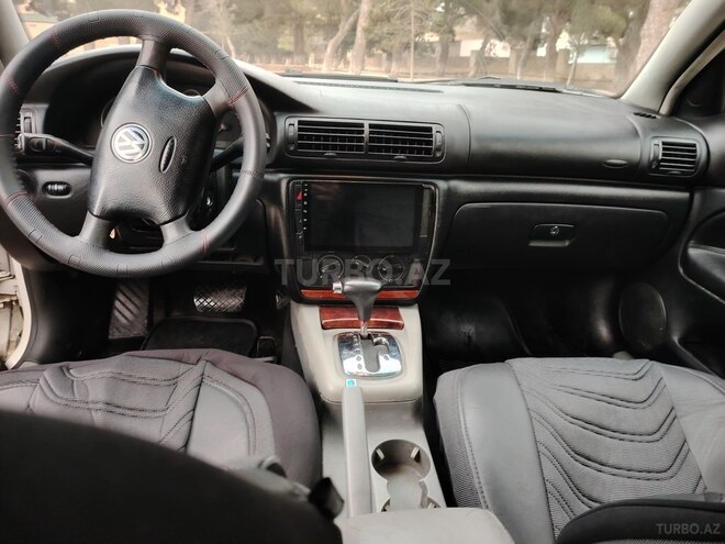 Volkswagen Passat 2004, 255,000 km - 1.8 l - Bakı