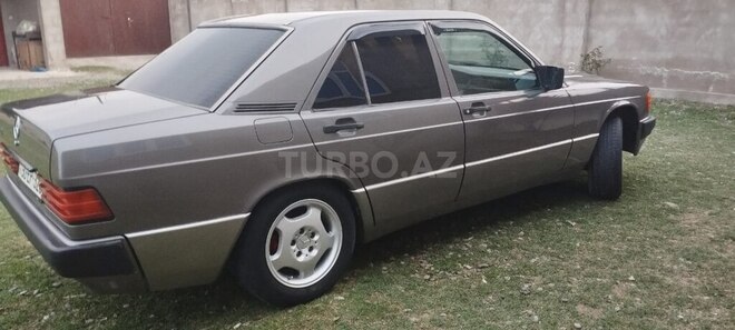Mercedes 190 1990, 552,211 km - 2.0 л - Sabirabad