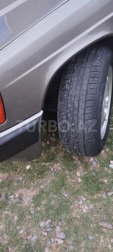 Mercedes 190 1990, 552,211 km - 2.0 л - Sabirabad