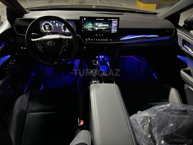 Toyota Camry 2024, 3,900 km - 2.0 l - Bakı