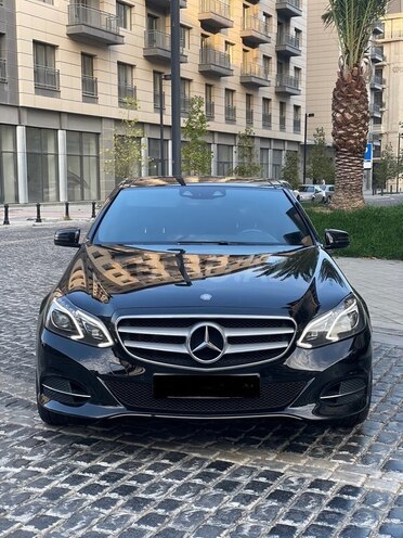 Mercedes E 250 4MATIC 2014, 186,000 km - 2.2 л - Bakı