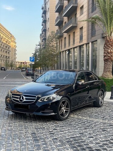 Mercedes E 250 4MATIC 2014, 186,000 km - 2.2 л - Bakı