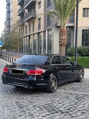 Mercedes E 250 4MATIC 2014, 186,000 km - 2.2 л - Bakı