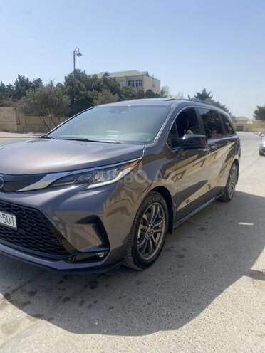 Toyota Sienna 2022, 73,009 km - 2.5 l - Bakı