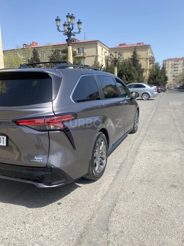 Toyota Sienna 2022, 73,009 km - 2.5 l - Bakı