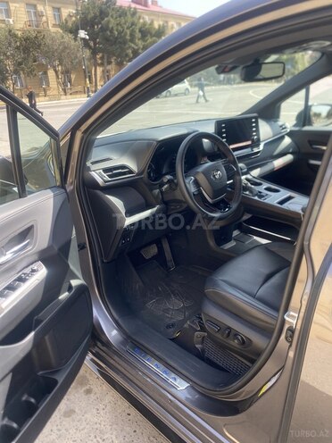 Toyota Sienna 2022, 73,009 km - 2.5 l - Bakı