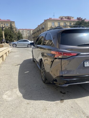 Toyota Sienna 2022, 73,009 km - 2.5 l - Bakı