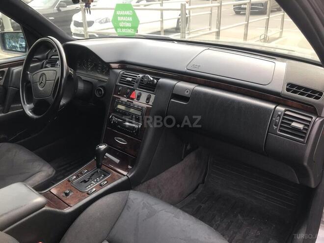 Mercedes E 200 1996, 398,000 km - 2.0 л - Bakı