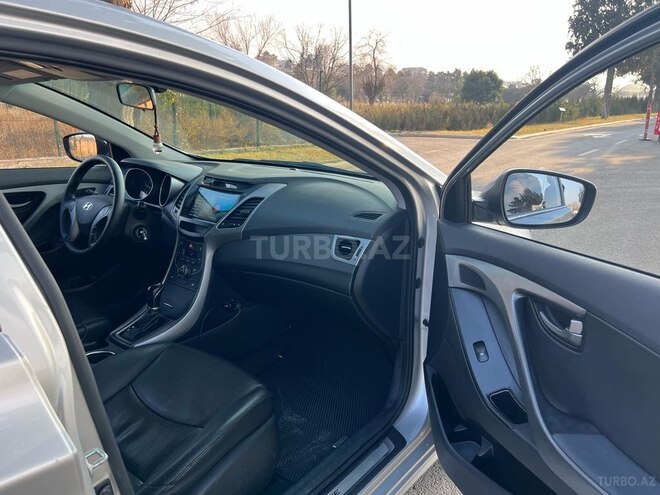 Hyundai Avante 2015, 215,000 km - 1.6 l - Gəncə