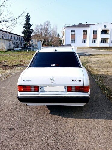 Mercedes 190 1990, 325,000 km - 1.8 l - Masallı