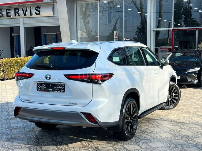Toyota Highlander-7