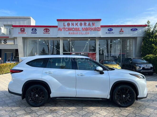 Toyota Highlander-6
