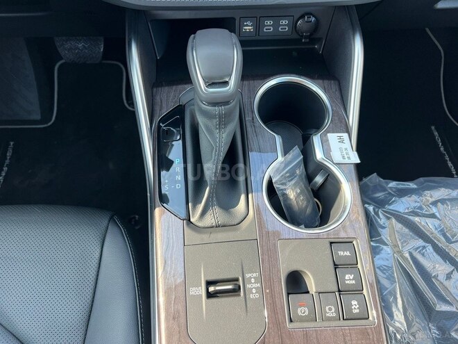 Toyota Highlander-12