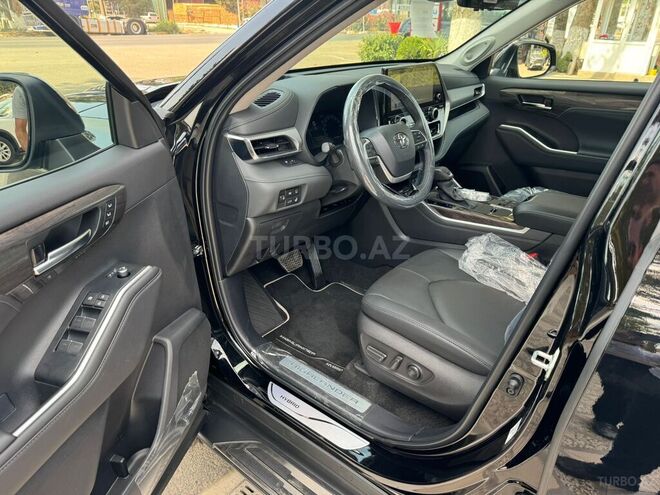 Toyota Highlander-8
